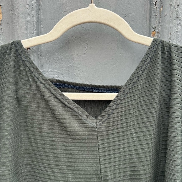 Hackwith Design House Khaki Ribbed Tee, 1/2 (size 1X/2X) - Picture 2 of 9